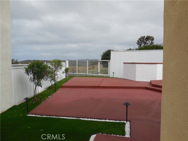 Building Photo - 644 Via Umbroso