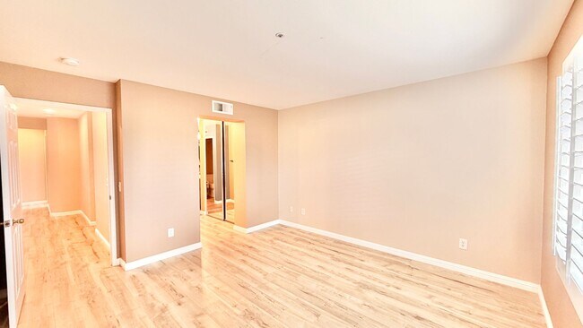 Building Photo - Beautifully Updated and Upgraded Two-Story in Bonsall, Water/Trash/Landscaping Included in Rent, ...