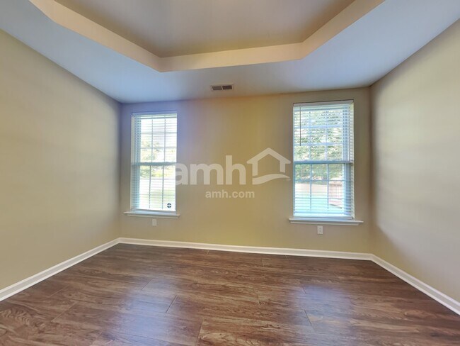 Building Photo - 173 Largess Ln