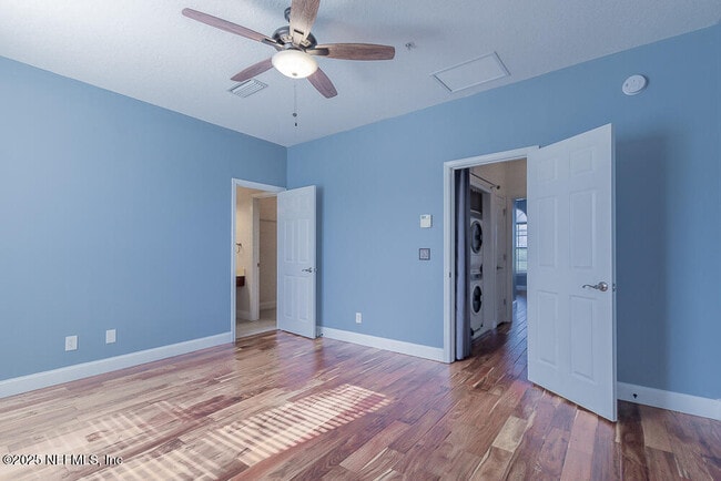 Building Photo - 4422 Capital Dome Dr