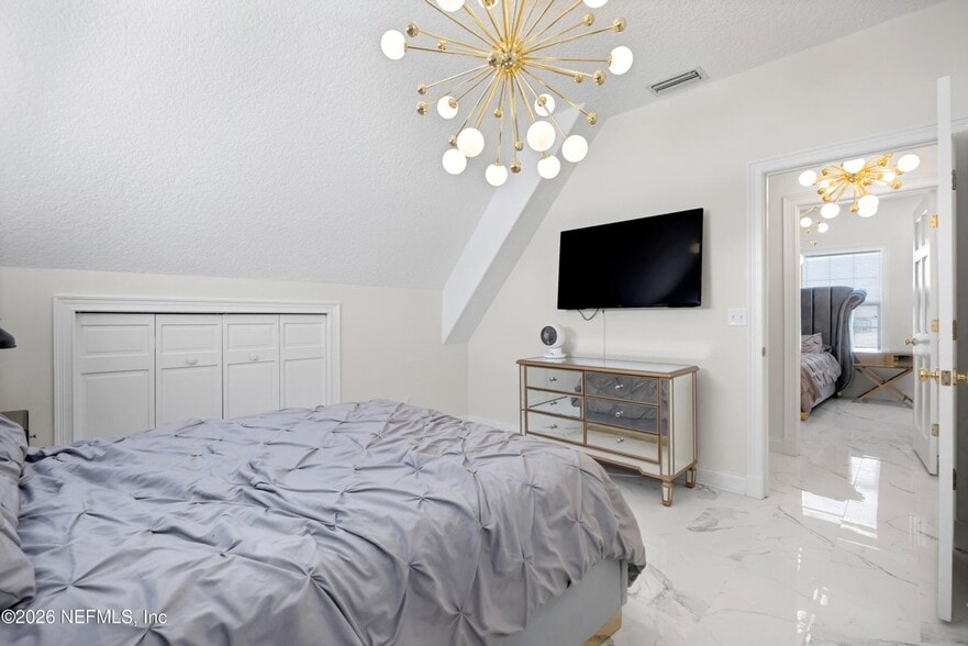Building Photo - 200 Sunstone Ct