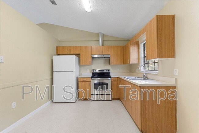 Building Photo - 9926 US-98