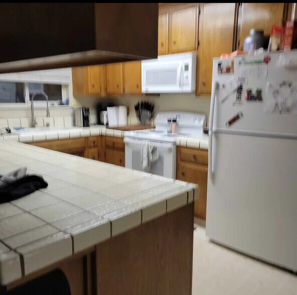 Building Photo - 4405 Plantation Dr