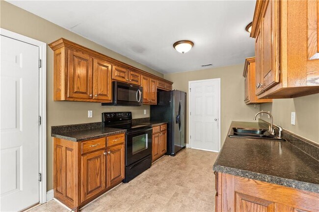 Building Photo - 150 Arbor Gates Dr