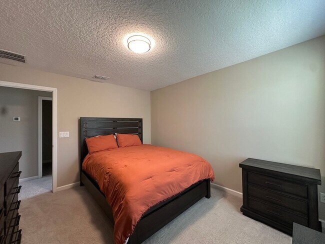 Building Photo - Spacious Home in Growing Area of St Johns County
