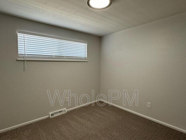 Building Photo - 7017 W 62nd Pl