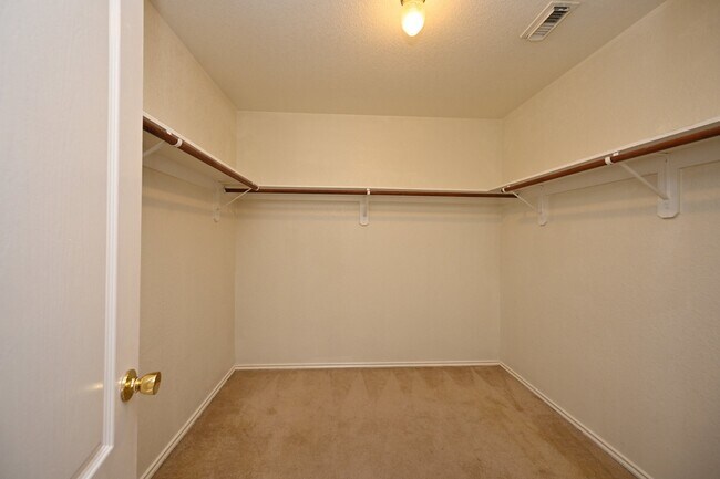 Building Photo - 12518 Sterlingstone Dr