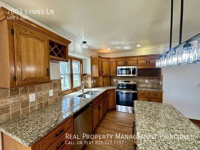 Building Photo - 7803 NW Lynns Ln