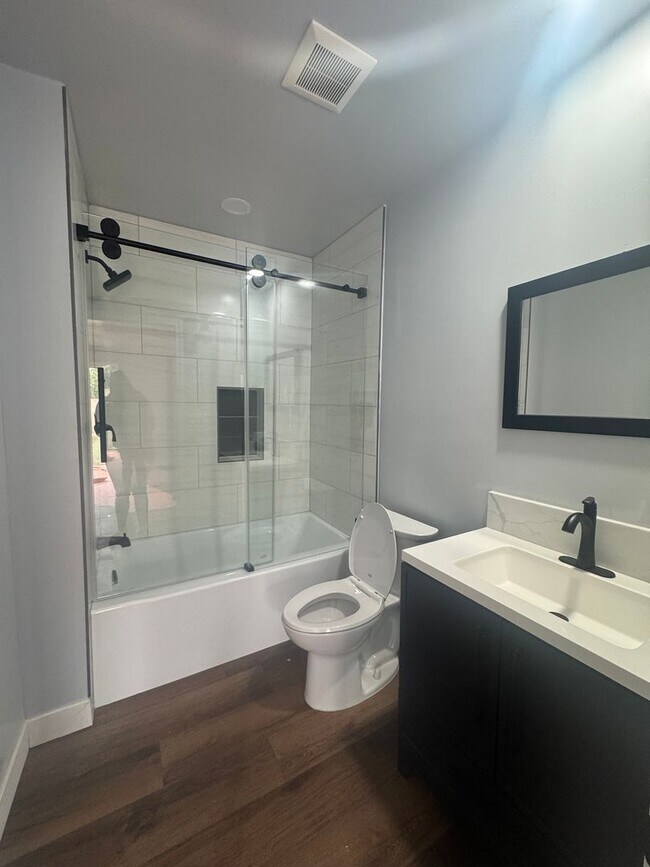 Building Photo - NEW AND BEAUTIFUL PRIVATE ADU