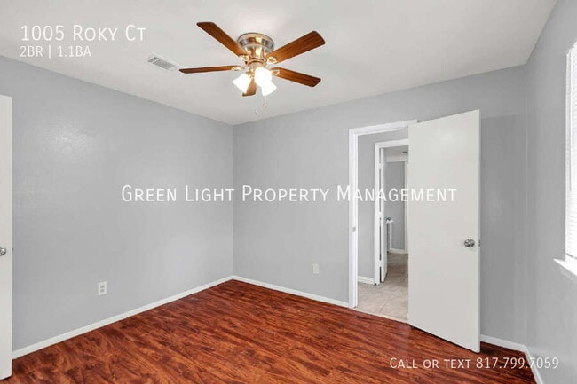 Building Photo - 1005 Roky Ct
