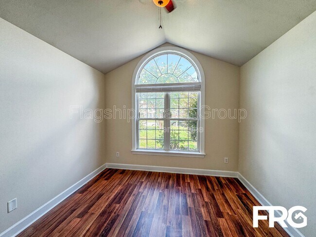 Building Photo - 149 Emily Dr