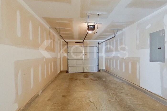 Building Photo - 837 VISTAMOUNT PATH