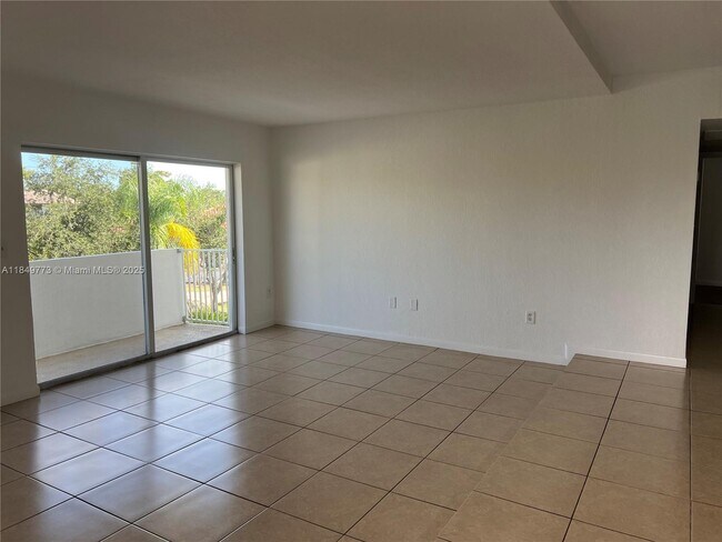 Building Photo - 8950 SW 69th Ct