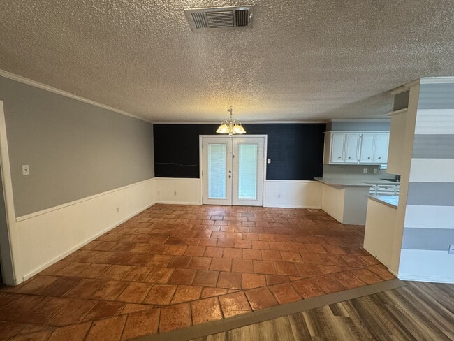 Building Photo - Beautiful 3/2 On A Cul-De-Sac!