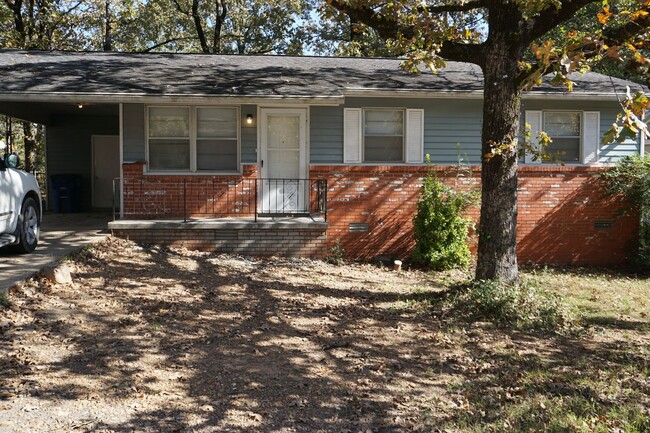 Primary Photo - 77 Somerset Dr