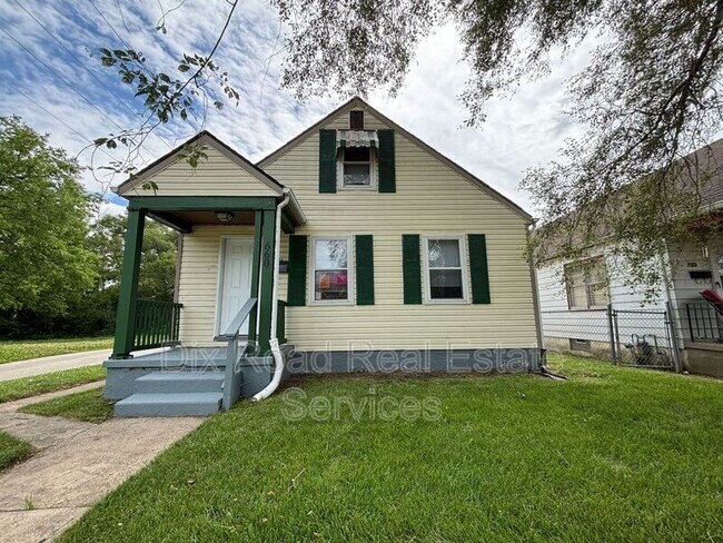 Building Photo - 660 Gramont Ave