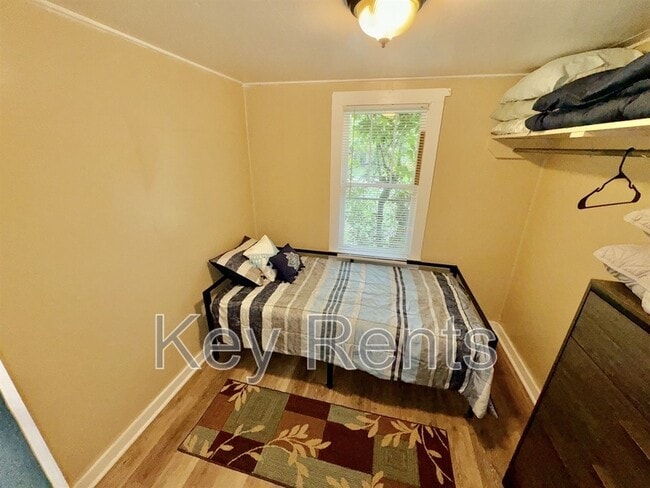 Building Photo - 1003 Concordia Blvd