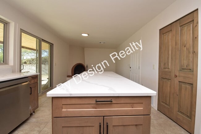 Building Photo - Modern Foothills Retreat with Stunning Mountain Views