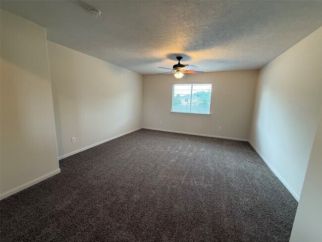 Building Photo - 4918 Comal River Loop