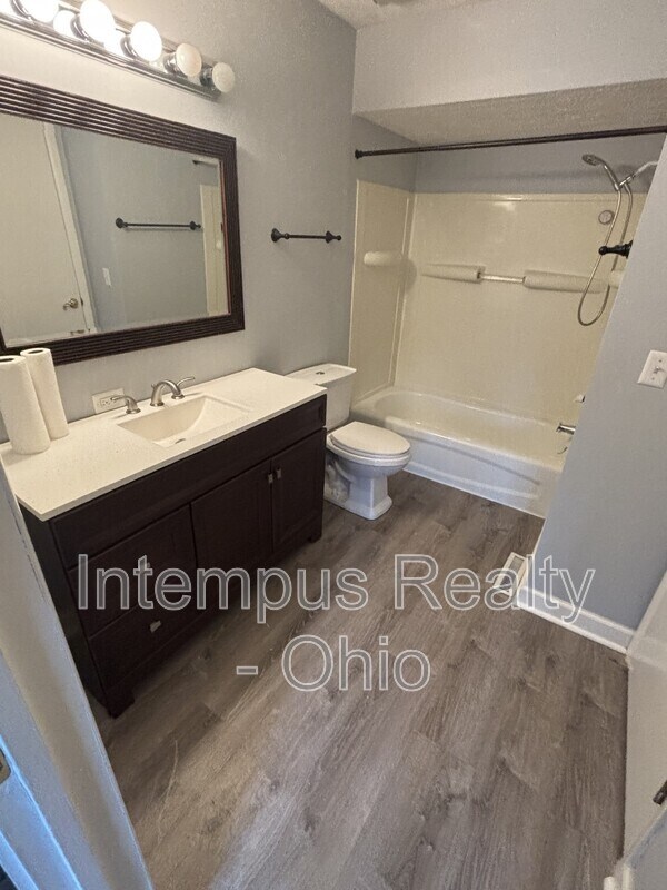 Building Photo - 4994 Wintersong Ln