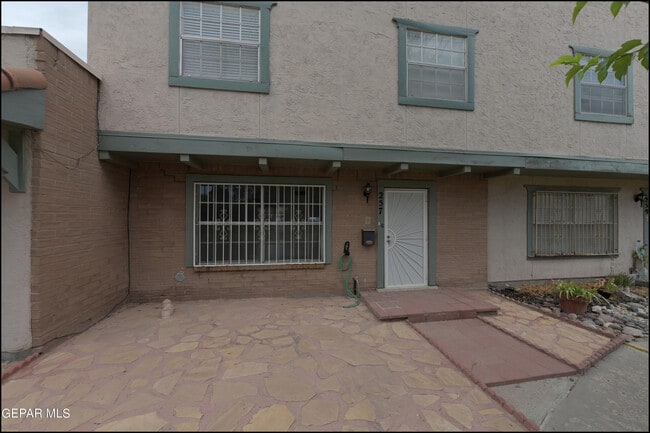 Primary Photo - 257 Maricopa Dr