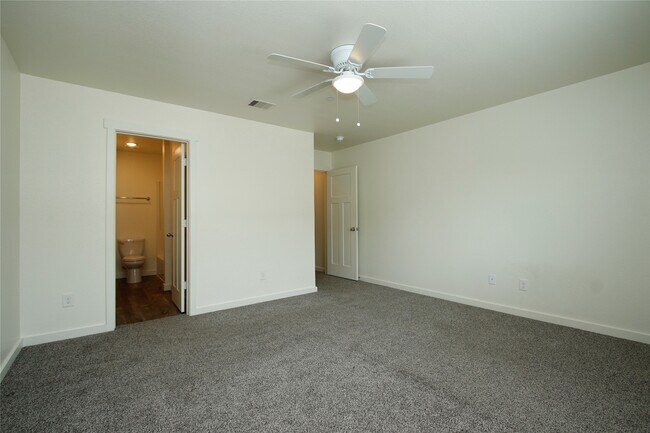Building Photo - 21155 Gosling Rd