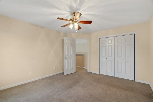 Building Photo - 20 Pine Meadows Ln