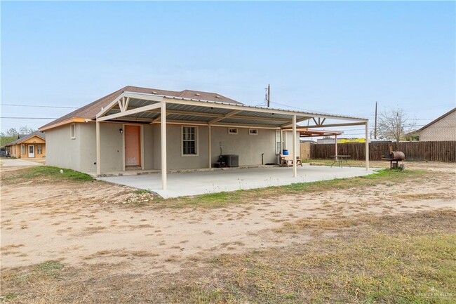 Building Photo - 1510 Arboledas Dr