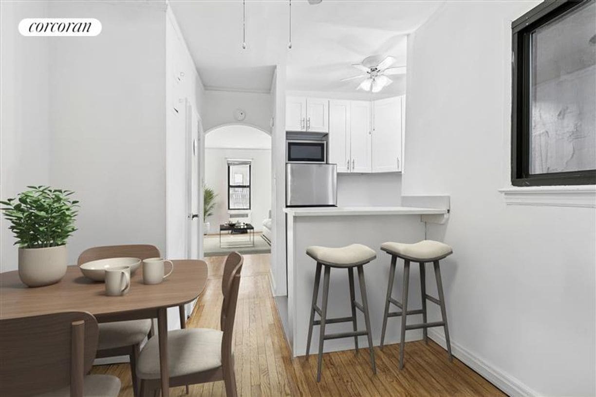 Building Photo - 343 E 51st St