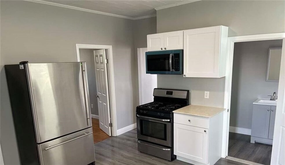 Building Photo - 32 Fallon Ave