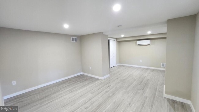 Building Photo - 57 S Limekiln Pike