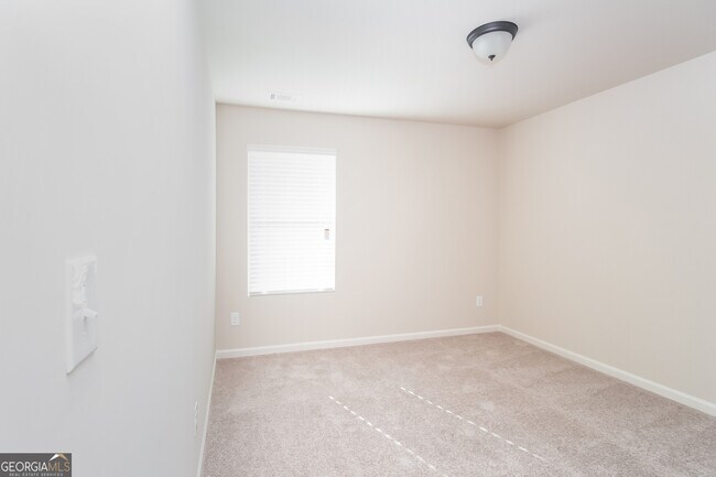 Building Photo - 355 Sunflower Ln