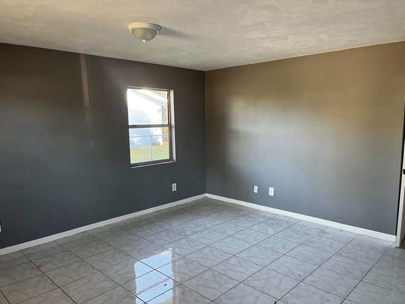 Building Photo - 3758 Minnesota Dr