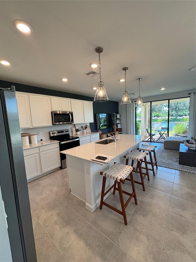 Building Photo - 1527 Fells Cove Ln