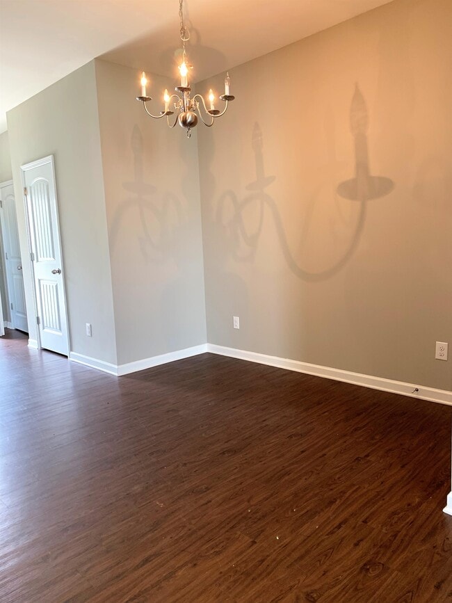 Building Photo - 2208 Sunny Cove Dr