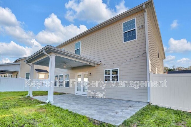 Building Photo - 5470 Noble View Dr