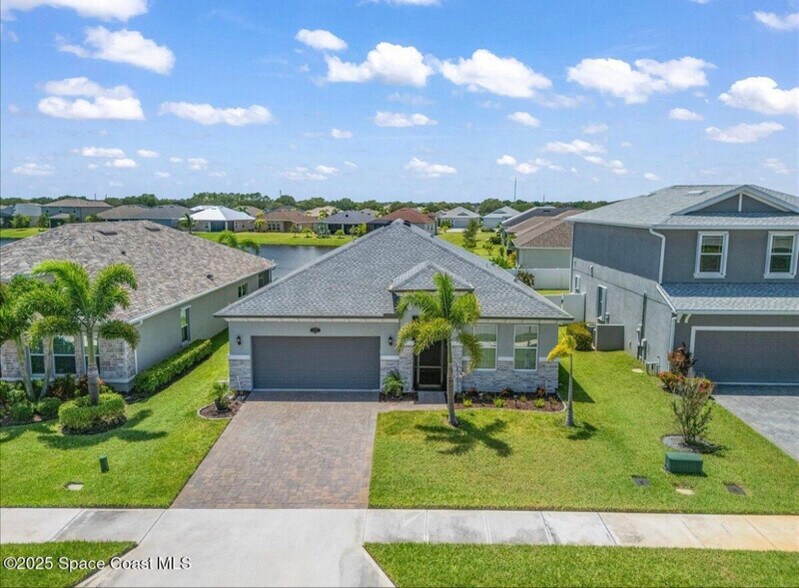 Building Photo - 4477 Trovita Cir