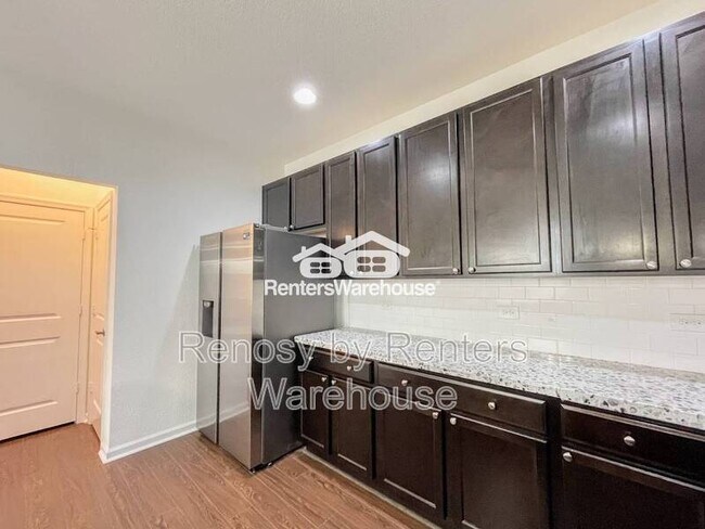 Building Photo - 1713 Dresdon Ln
