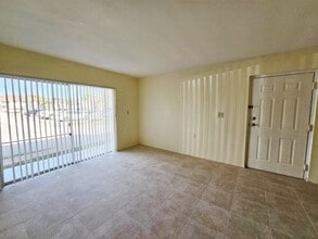 Building Photo - 1153 Lake Victoria Dr