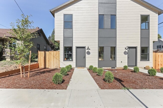 Building Photo - 787 NE Bryant St