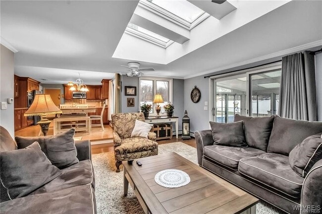 Building Photo - 97 Tartan Ln