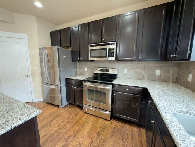 Building Photo - 7356 Big Prairie Ct
