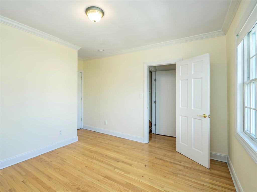 Building Photo - 30 Edgewood Rd