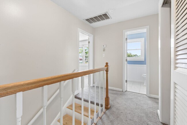 Building Photo - 29 Adriatic Ave