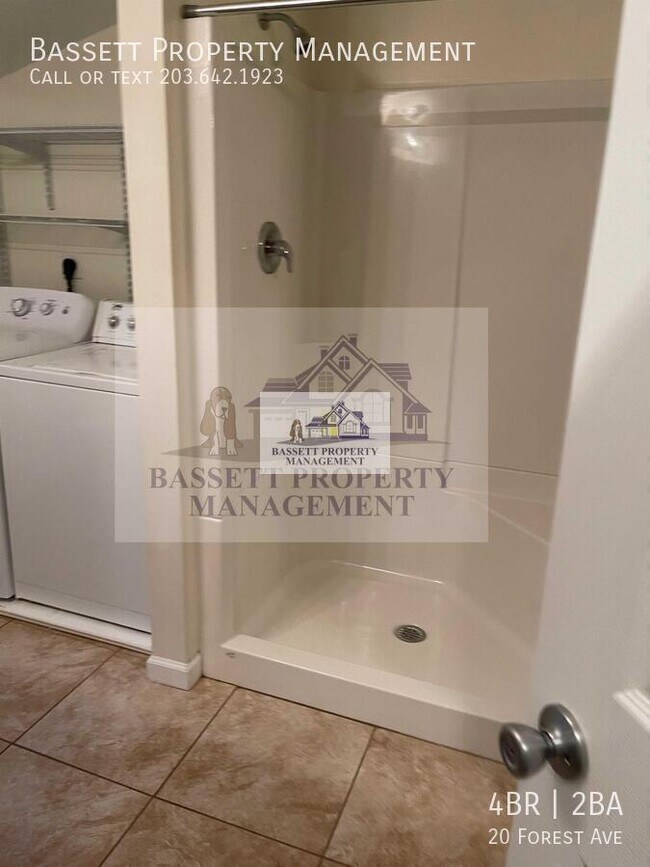 Building Photo - 20 Forest Ave