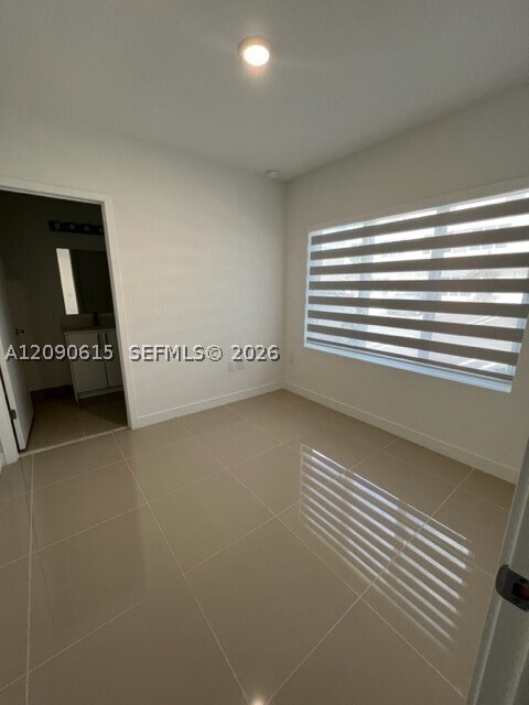 Building Photo - 25867 SW 145th Ave