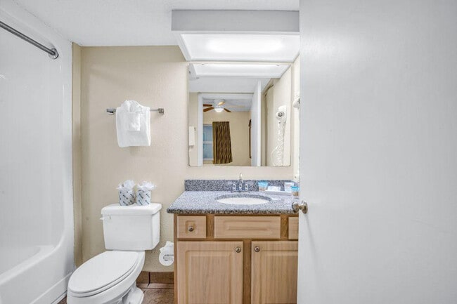 Building Photo - 3548 Alexandria Ave