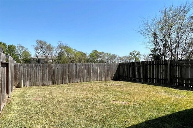 Building Photo - 6420 Horsepen Bayou Dr