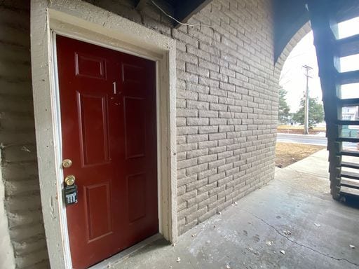 Building Photo - 2 Bedroom 1 Bath Near Firestone Available NOW!