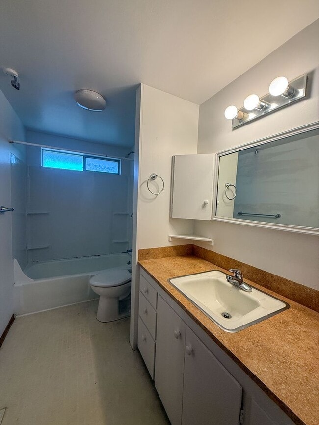 Building Photo - 2bd/1.75ba Lynnwood Home